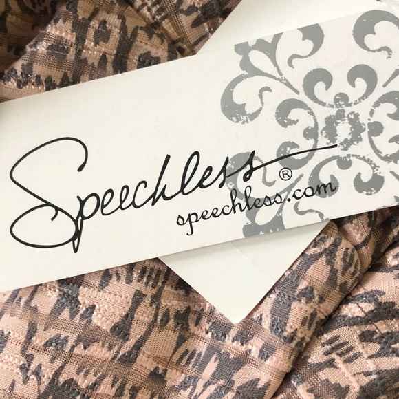 SPEECHLESS | Peach Chiffon A-Line Dress - Picture 3 of 4